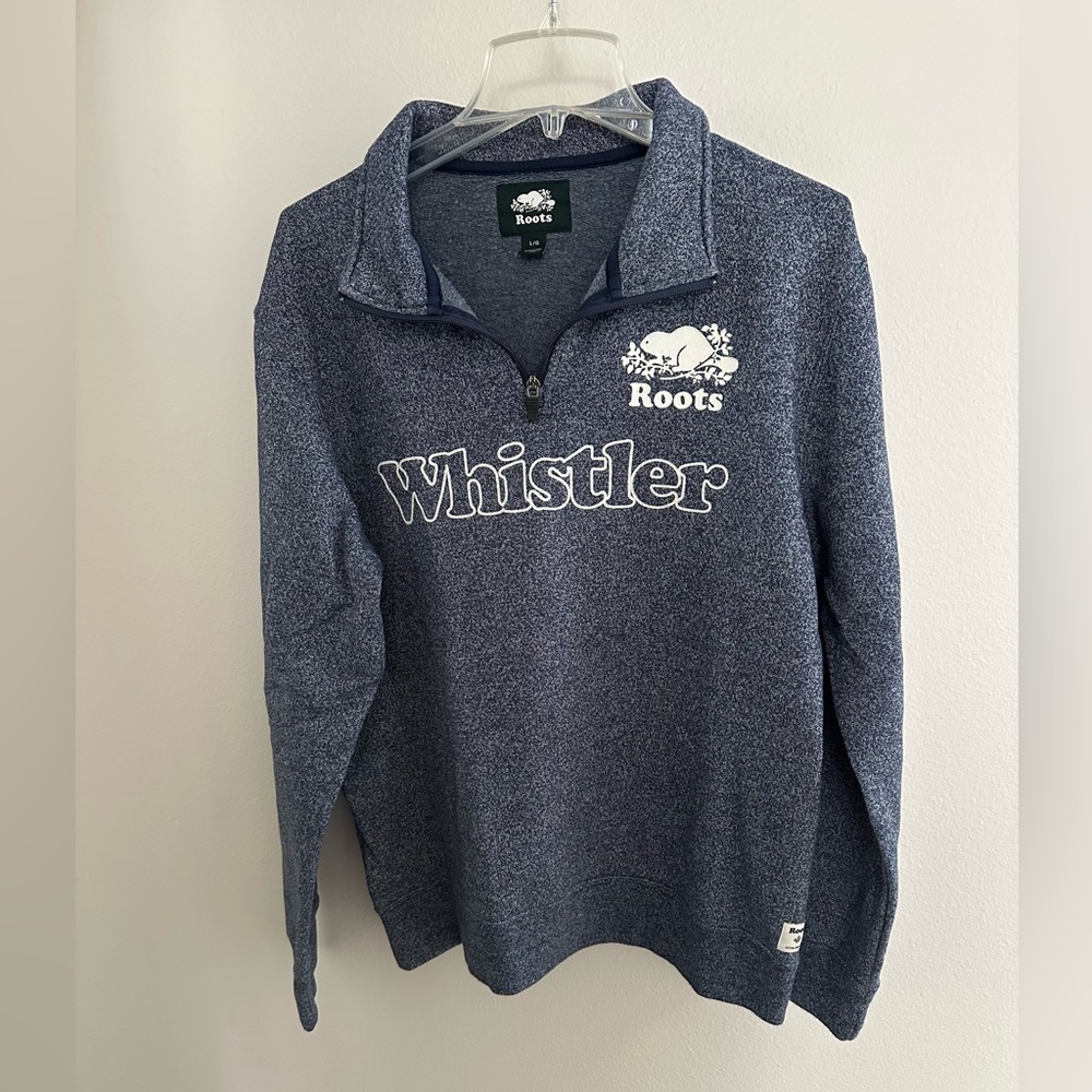 Roots sweatshirt, L navy classic Whistler, 1/4 zip, like new, worn twice